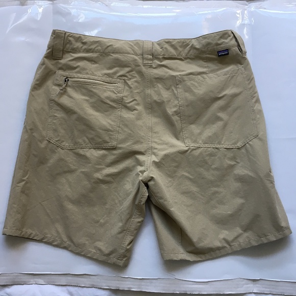 Patagonia Men's Khaki Athletic Shorts - Picture 4 of 8